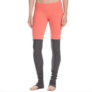 ALO Yoga Women's Goddess Ribbed Leggings in Guava Stormy Heather - Size XS